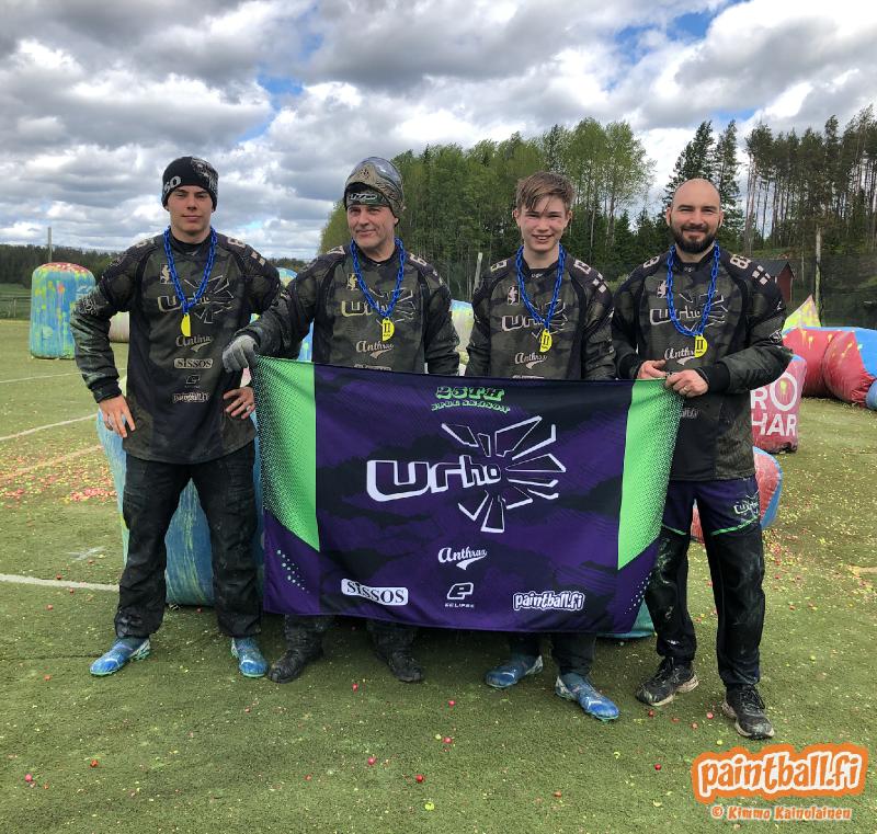 Urho Red Kirkkonummen 2. divisioonan voittoon