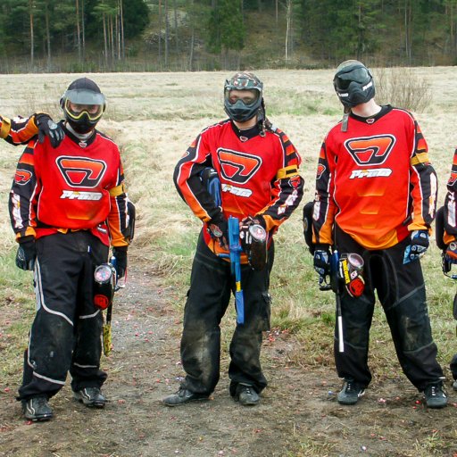 Throwback Thursday: Punapaitoja Piikki&ouml;ss&auml;
